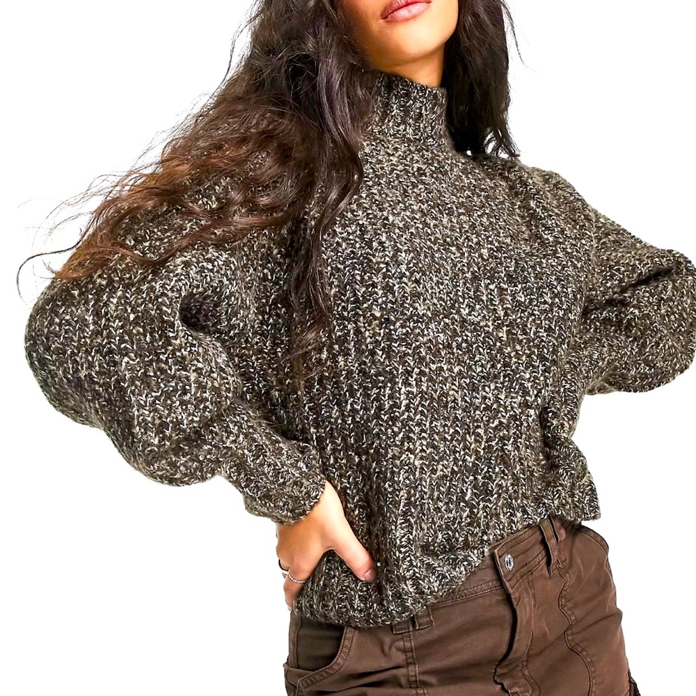 Monki knitted sweater in brown twisted yarn
